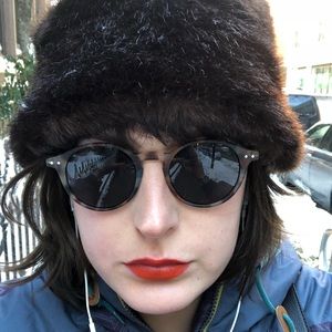 Meet your Posher, Eliza